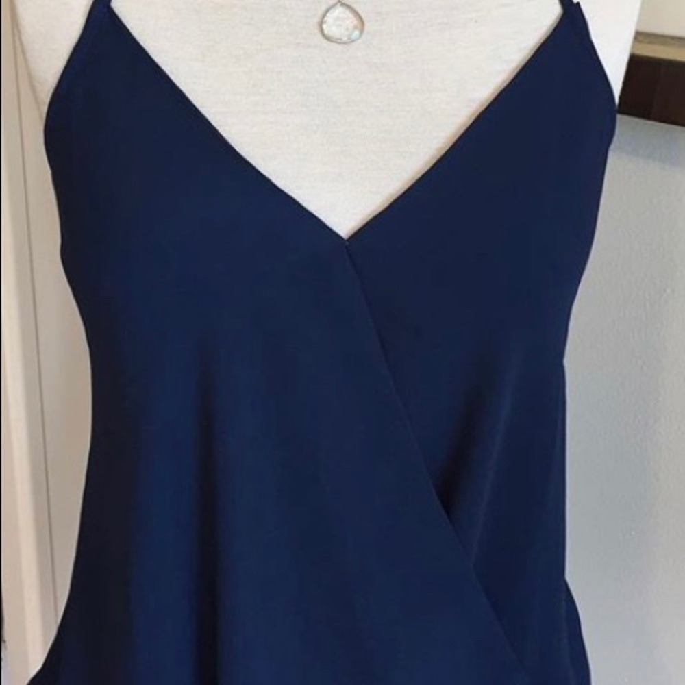 Halter top low back. Navy.